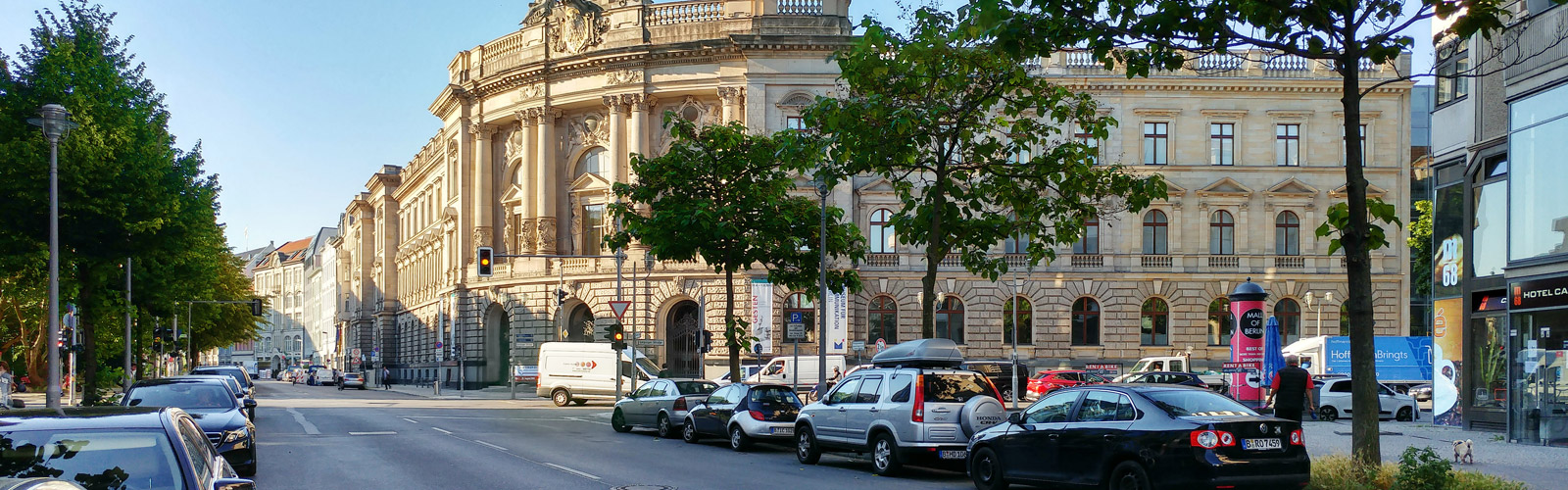 Hotel M68 Berlin Mitte. Lage und Anfahrt.